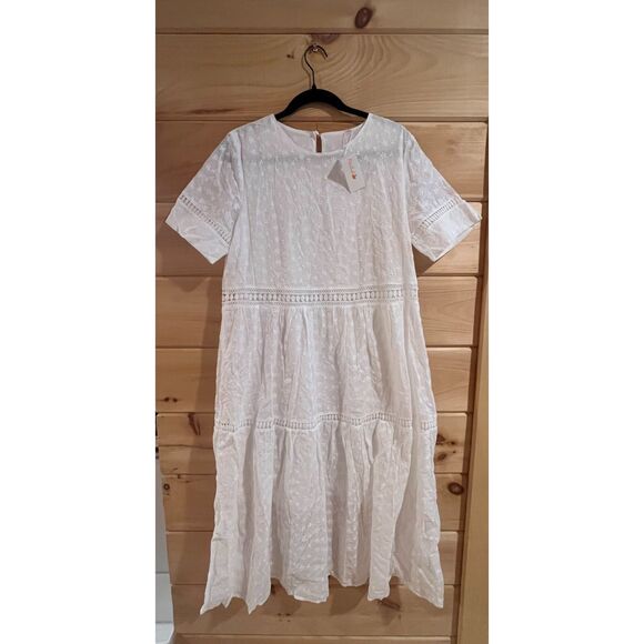 NWT Petal Lush Eyelet Maxi Dress - Picture 1 of 4
